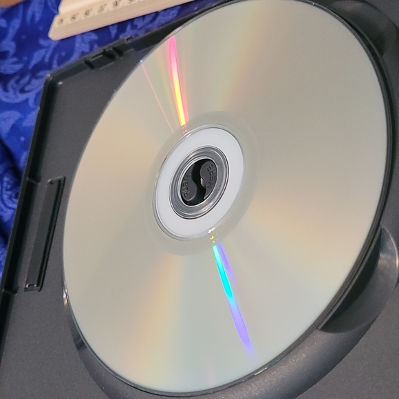 💿 Blood Diamond starring Leonardo DiCaprio [Full Screen] - Picture 6 of 6